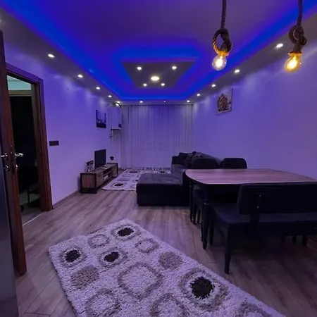 1+1 Luks Esyali Istanbul'un Merkezinde